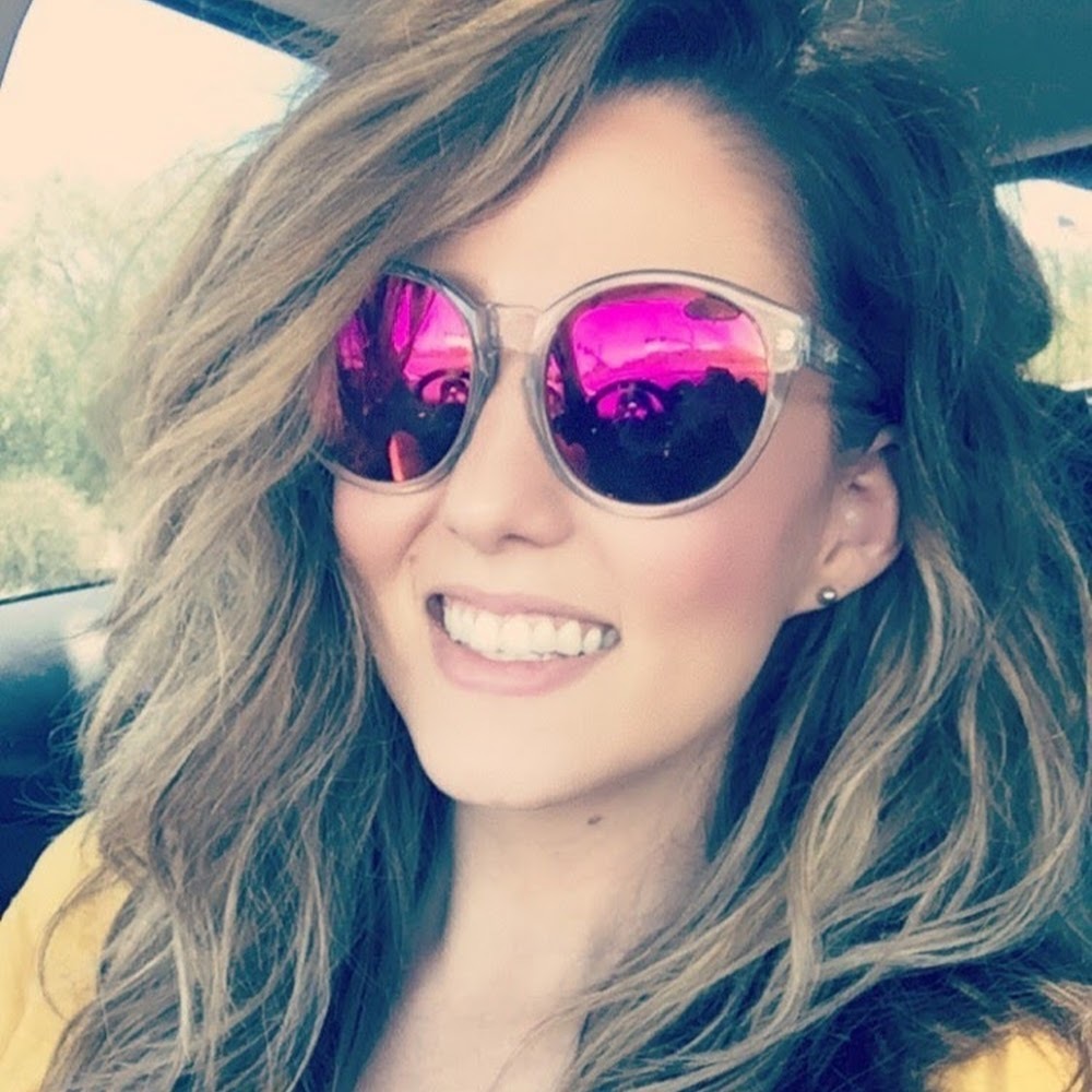Meet your Posher, Nina